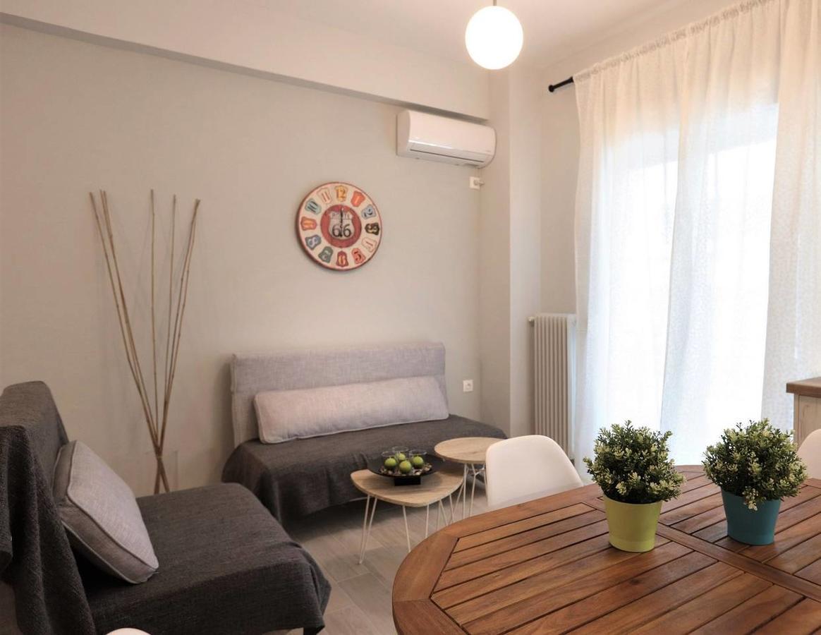 Pale Coloured Apt In Athens Historic Centre エクステリア 写真