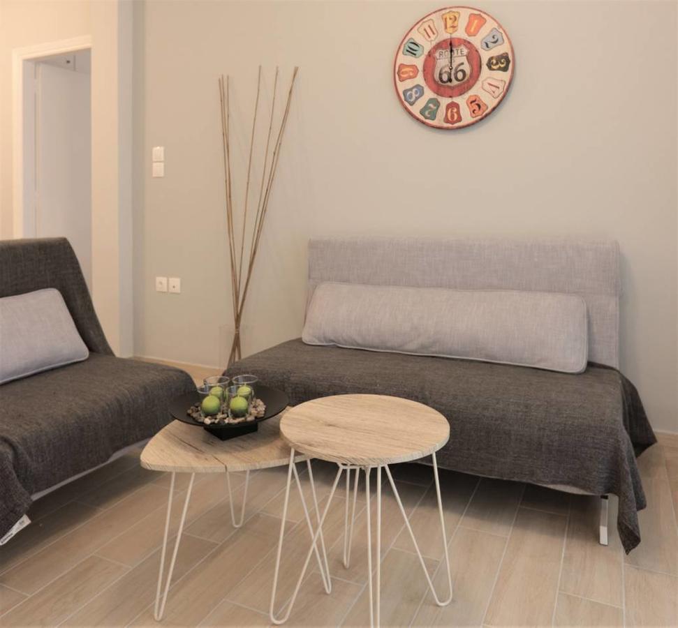 Pale Coloured Apt In Athens Historic Centre エクステリア 写真